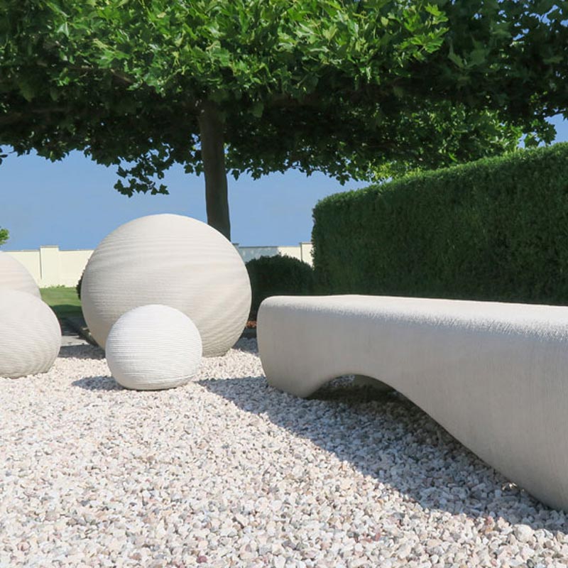 3D Druck Betonbank und Betonkugel von Friedl Steinwerke 3D Druck Betonbank und Betonkugel von Friedl Steinwerke