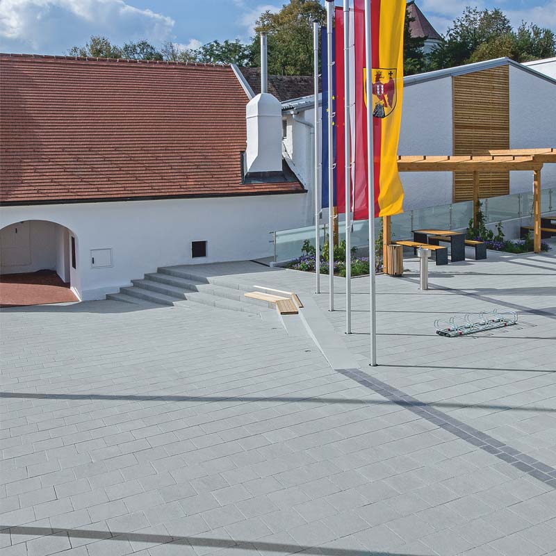Dorfplatz Dörfl Classic VG4 Pflaster grau Friedl Steinwerke Dorfplatz Dörfl Classic VG4 Pflaster grau Friedl Steinwerke