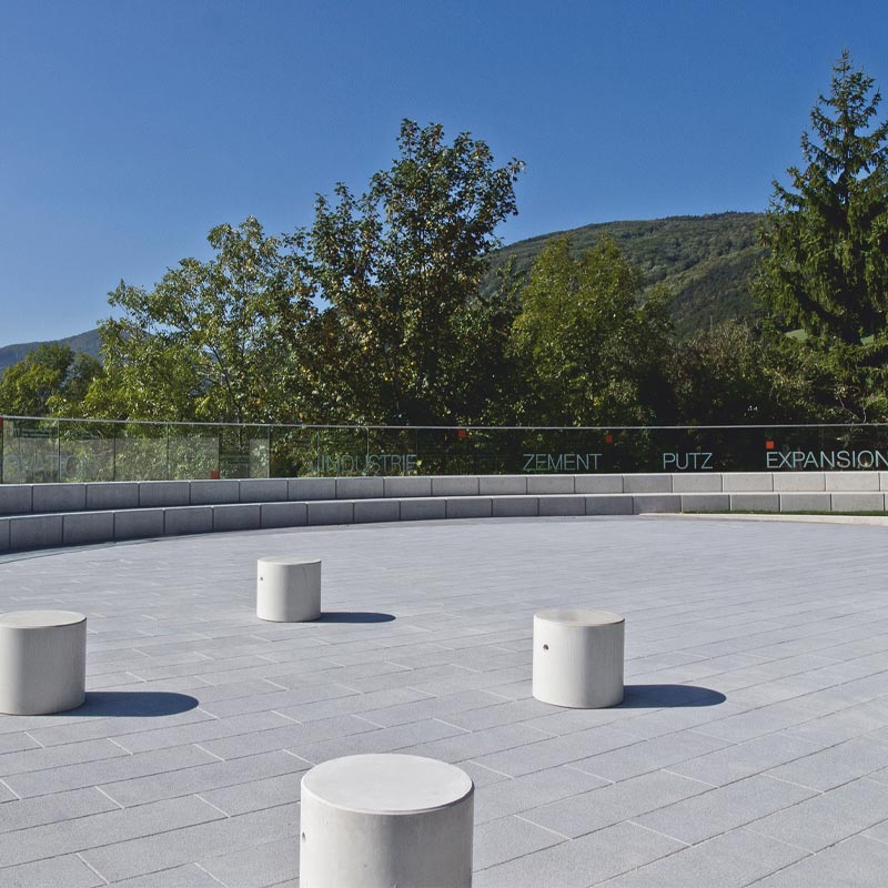 Dorfplatz Waldegg Wopfing Magnum Edelsplitt granitgrau Pflastersteine Friedl Steinwerke Dorfplatz Waldegg Wopfing Magnum Edelsplitt granitgrau Pflastersteine Friedl Steinwerke