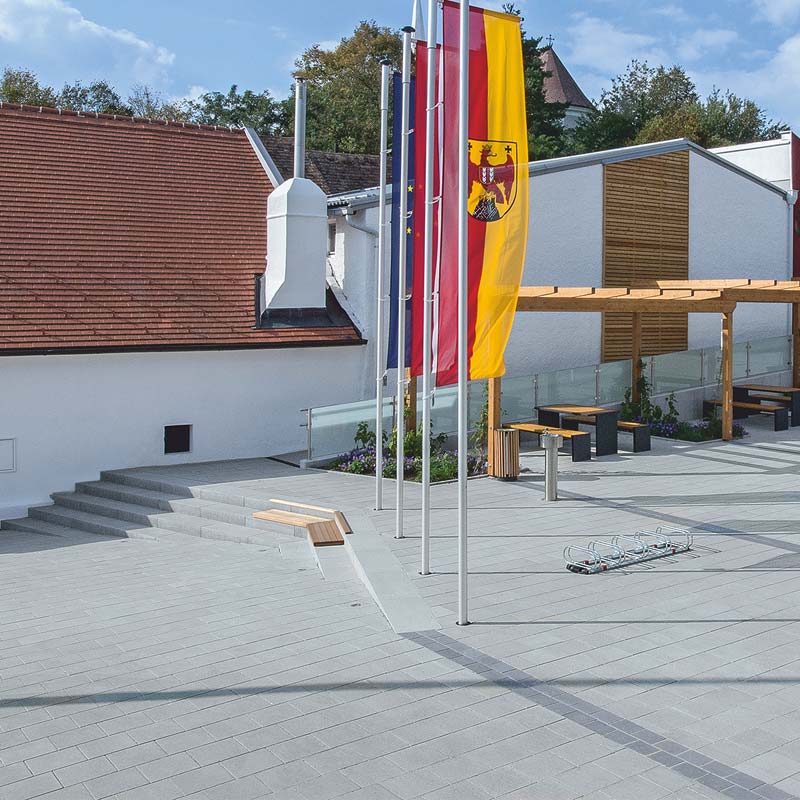 Dorfplatz Dörfl Classic VG4 Pflaster grau Friedl Steinwerke Dorfplatz Dörfl Classic VG4 Pflaster grau Friedl Steinwerke