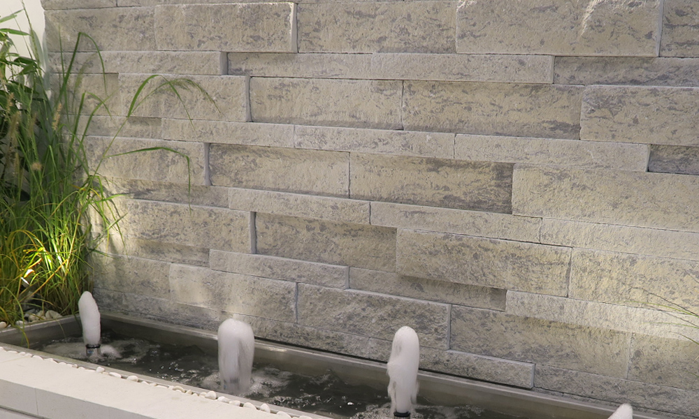 Mauerblock Momento 60 x 24 x 7,5 cm und 60 x 24 x 15 cm eisgrau-schattiert Mauerblock Momento 60 x 24 x 7,5 cm und 60 x 24 x 15 cm eisgrau-schattiert