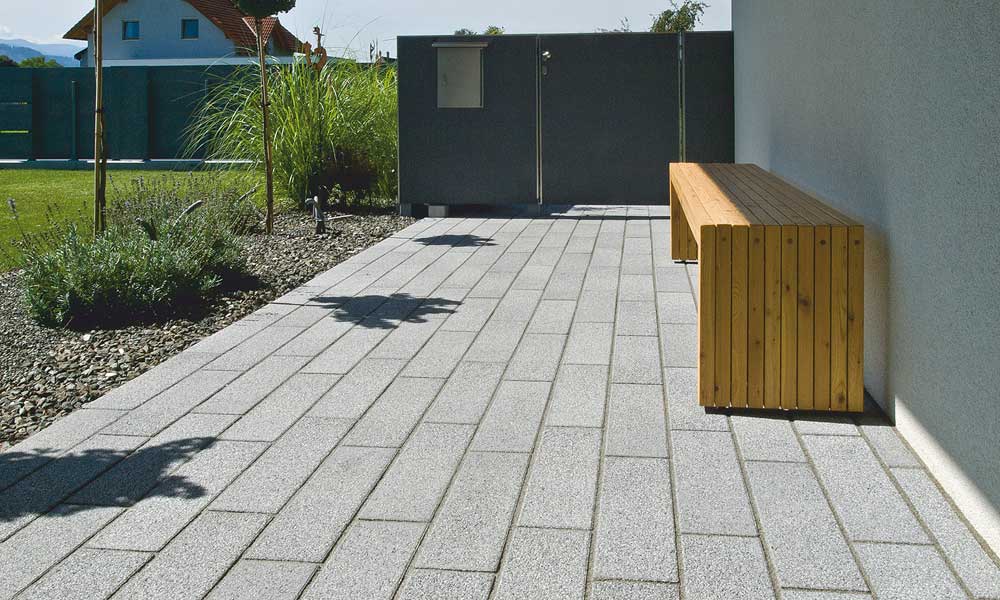 Linea VG4 Pflasterplatte 60 x 15 x 8 cm Edelsplitt weiß-schwarz Linea VG4 Pflasterplatte 60 x 15 x 8 cm Edelsplitt weiß-schwarz