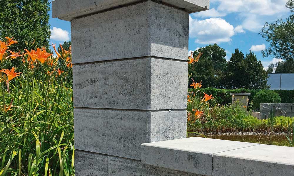 Classic Zaun- und Mauerstein granitgrau-schattiert Classic Zaun- und Mauerstein granitgrau-schattiert