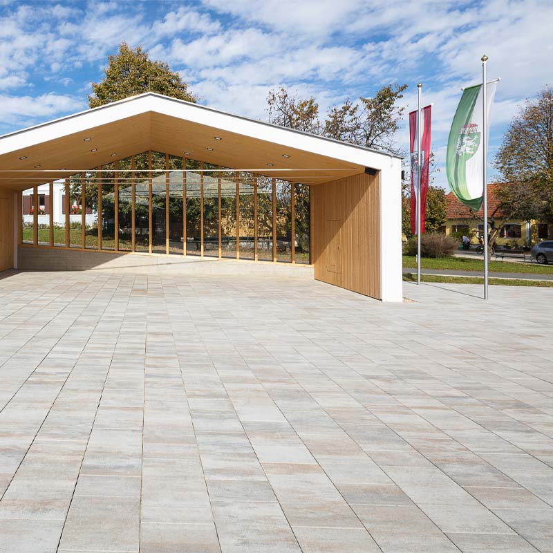 Gemeinde Bad Blumau Campus VG4 vulcano-schattiert Pflastersteine Friedl Steinwerke Gemeinde Bad Blumau Campus VG4 vulcano-schattiert Pflastersteine Friedl Steinwerke
