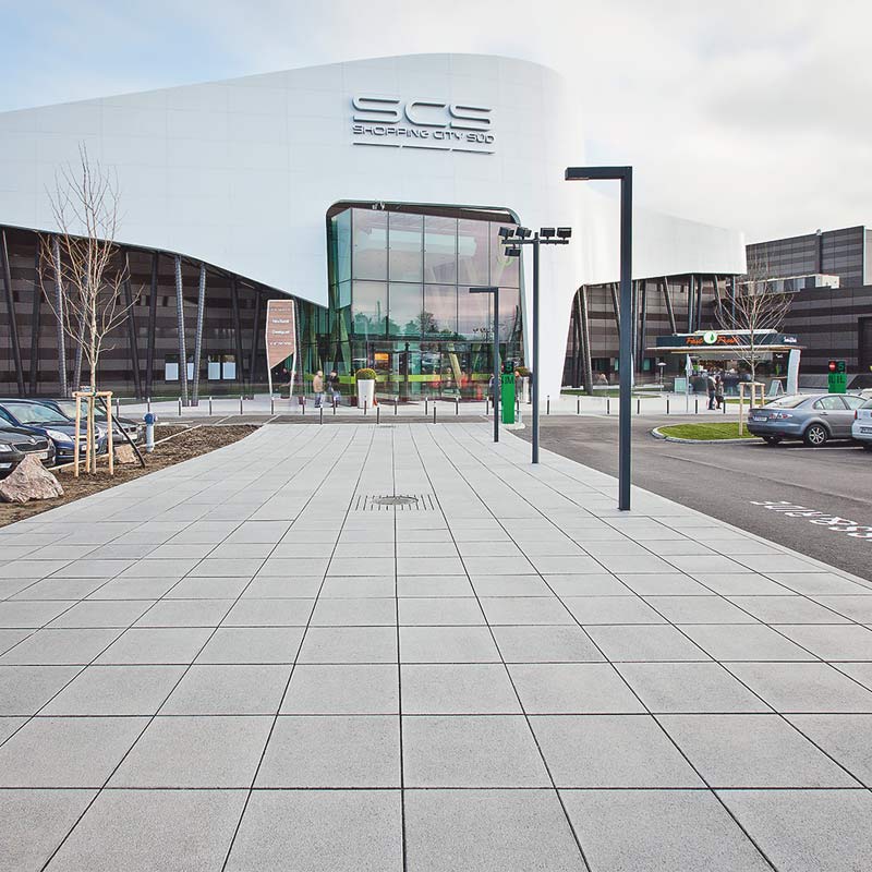 Shopping City Süd Linea VG4 Pflasterplatte weiß Friedl Steinwerke Shopping City Süd Linea VG4 Pflasterplatte weiß Friedl Steinwerke