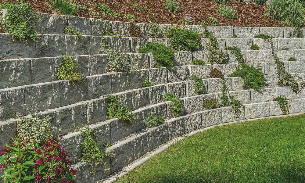 Pflanzstein Faro granitgrau-schattiert Pflanzstein Faro granitgrau-schattiert