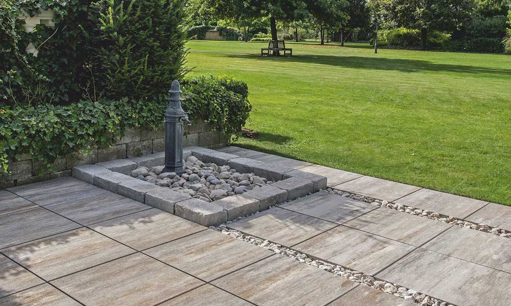 Largo Bodenplatte 59,8 x 59,8 x 5 cm basalt-schattiert Largo Bodenplatte 59,8 x 59,8 x 5 cm basalt-schattiert