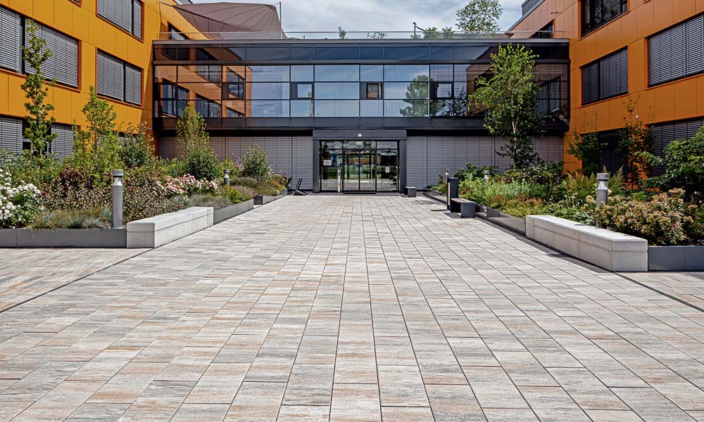 Bürokomplexe Largo Bodenplatte muschelkalk Terrassenplatten Friedl Steinwerke Bürokomplexe Largo Bodenplatte muschelkalk Terrassenplatten Friedl Steinwerke