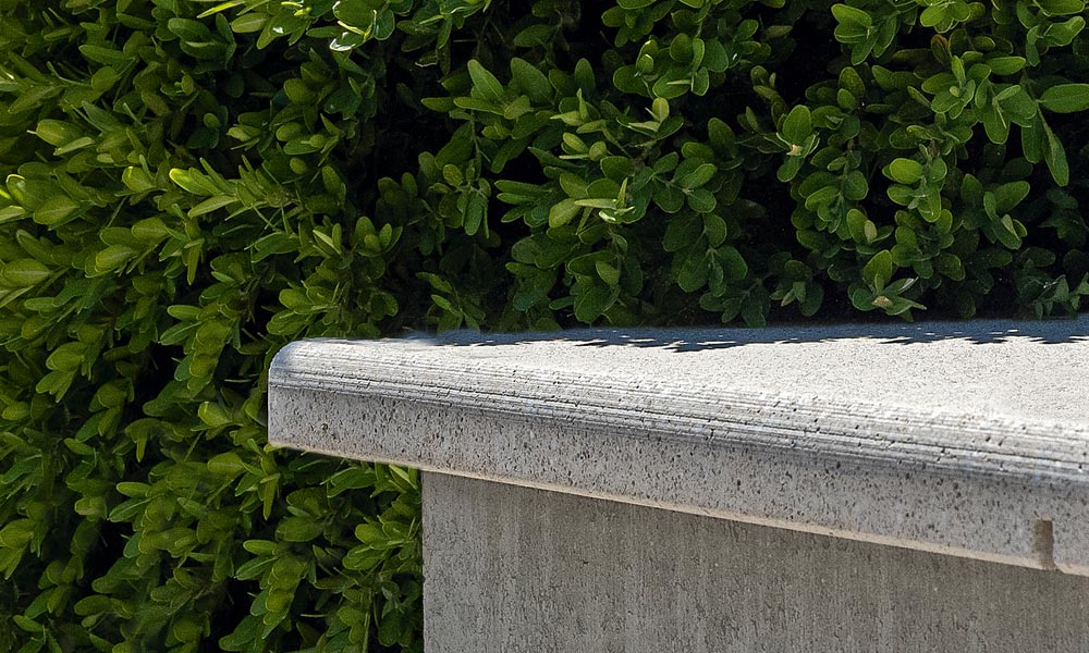 Kantenveredelung Viertelrundstab für Poolumrandungen, zur Stufenverkleidung etc. Kantenveredelung Viertelrundstab für Poolumrandungen, zur Stufenverkleidung etc.