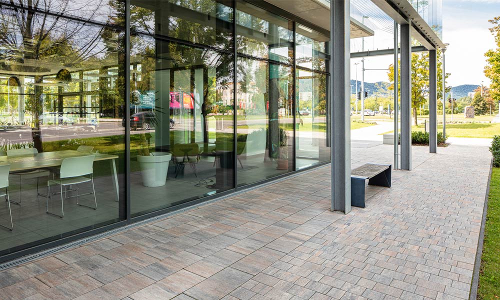Bürokomplexe Piazza muschelkalk Pflastersteine Friedl Steinwerke Bürokomplexe Piazza muschelkalk Pflastersteine Friedl Steinwerke
