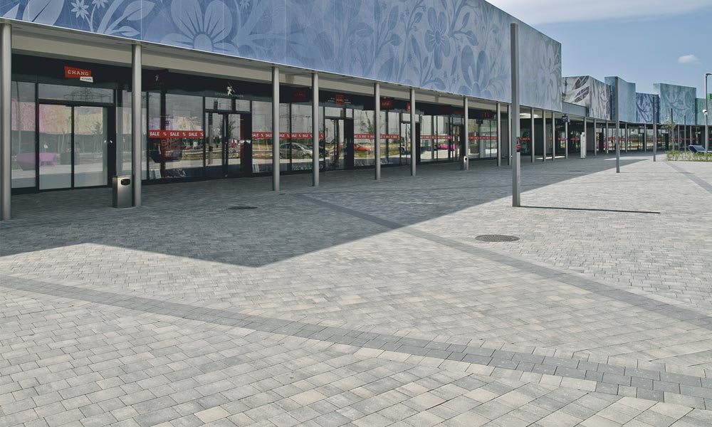 Piazza granitgrau-schattiert Piazza granitgrau-schattiert