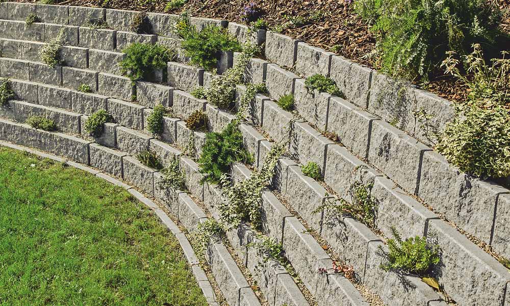 Pflanzstein Faro granitgrau-schattiert