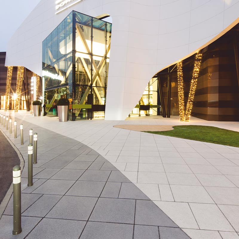 Shopping City Süd Linea VG4 Pflasterplatte weiß Friedl Steinwerke Shopping City Süd Linea VG4 Pflasterplatte weiß Friedl Steinwerke